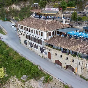 *** Hotel Ajka Albanie